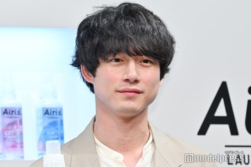 坂口健太郎、手書き韓国語でメッセージ「可愛い」「人柄が伝わる」の声 画像