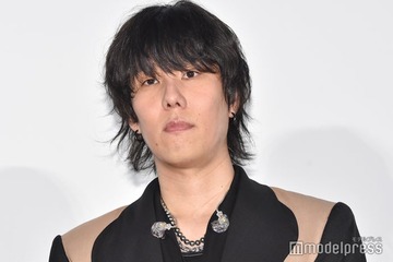 RADWIMPS野田洋次郎、人気俳優の誕生日祝福 カラオケ熱唱2ショットに「豪華すぎる」「爆イケ」と驚きの声 画像