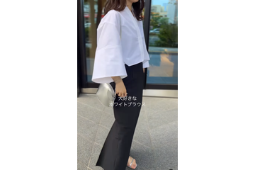 小柄さんが白ブラウスを着るなら、こんな着こなしを。スラっと見えを叶える美バランスとは【40代の毎日コーデ】 画像