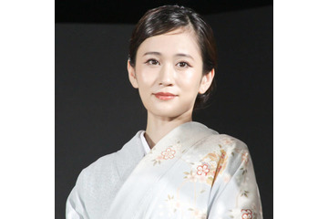 前田敦子、美スタイル際立つ私服SHOTに絶賛の声「かっこいい！」「本当に美しい」 画像
