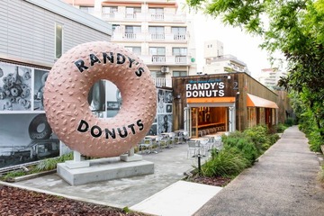 LA人気ドーナツが日本初上陸「ランディーズドーナツ渋谷代官山店」毎日手作りの味を提供 画像