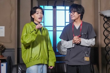 Aぇ! group佐野晶哉、imaseと一夜限りコラボ「Dr.アシュラ」主題歌アカペラ歌唱 画像