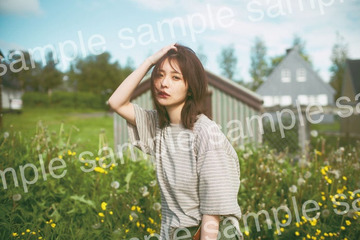 長濱ねる、セカンド写真集発売記念インスタライブ決定 限定ポスター画像も公開 画像