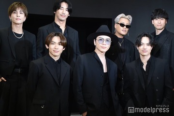 三代目JSB岩田剛典＆NAOTO、偶然一致の“双子コーデ”公開「頭からつま先まで全部一緒」 画像