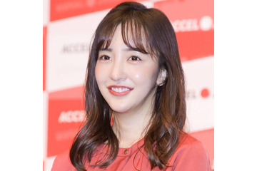 板野友美「めっちゃ綺麗に」お気に入りのファンデーションブラシを紹介 画像