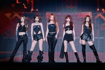 LE SSERAFIM、“過去最大規模”SSAでFEARNOT熱狂 現在と過去辿る圧巻ステージ・世界最速披露の楽曲も【 ‘EASY CRAZY HOT’ IN JAPANレポ】 画像