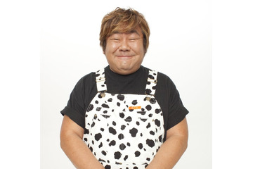 ホンジャマカ石塚、息子との親子写真が話題「そっくり」「レア」 画像