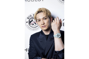 町田啓太、クールな魅力際立つ金髪ビジュアル＆ジャケット姿でウブロの「ビッグ・バン ナイト」に来場 画像