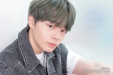 JO1鶴房汐恩、活動休止発表 過去のオンカジ利用で書類送検「精神的な影響も無視できない状況にあります」【全文】 画像