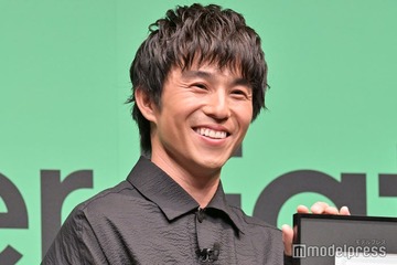 中尾明慶、息子と「足の長さ同じ」親子ショット公開「成長してる」「スタイル良い」の声 画像