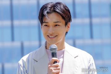 松本怜生、女装ショットに反響続々「美人すぎる」「別人級」 画像