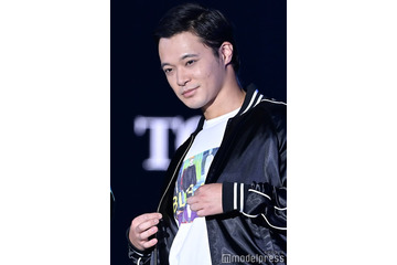 「ラヴィット！」出演人気芸人、“妻をお姫様抱っこ”ウエディングフォト話題 かが屋・加賀が撮影 画像