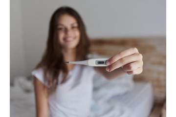 「体温が１下がると太りやすくなる」問題が、更年期世代の女性とって特に深刻なのはなぜか？「お風呂に入る前たった１分でできるヤセ習慣」とは？【石原新菜先生が解説】 画像