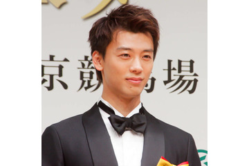 竹内涼真、デニム×コンバースの爽やかコーデSHOTに「かっこいい」「オシャレ〜」の声 画像
