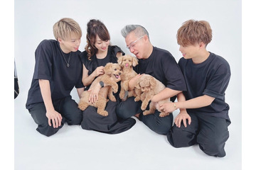 渡辺美奈代、夫と息子たち＆“愛犬3姉妹”との幸せ家族SHOTに反響「素敵すぎます」「もう最高」 画像