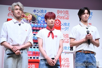 &TEAM「コカ・コーラ」取材会に全員で登壇 “胸キュン”チャレンジ3本勝負 画像