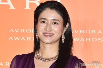 小雪「いつも移動時はノーメイク」熟睡中のすっぴん公開「造形美」「映画の1シーンみたい」の声 画像