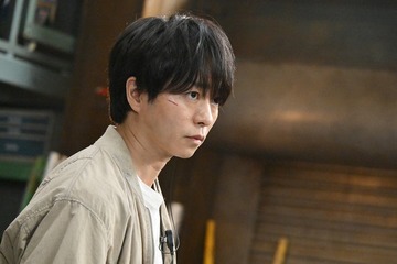 【放送局占拠 第2話】武蔵、妖の要求に息をのむ 面を脱ぐ人物とは 画像