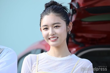 古畑星夏、ハーフパンツで美脚見せ “大人カジュアル”コーデに「オシャレ」「参考になる」の声 画像