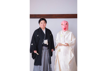 ニッポンの社長・ケツ、結婚発表 夫婦ショットも公開「夫婦生活はおしりのように山あり谷ありと聞きます」 画像