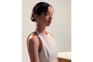 のん、艶やかな肌が色っぽいヘルシーコーデにファンうっとり「まさにヴィーナス」「彫刻のような美しさ」 画像