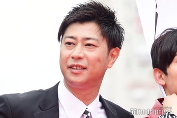 パンサー尾形家、おしゃれな自宅ベランダに注目集まる「家でゆっくり朝を過ごしてるパパ」 画像