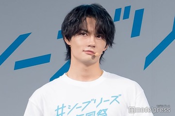 M!LK「シーブリーズ」イベント登場で観客とダンス 畑芽育は「イイじゃん」振り真似 画像