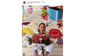 パリ在住・中村江里子アナ、息子へのハグショット公開「背が高い」「カッコいい」 画像