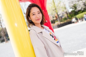 吉田明世アナ、子どもとの3ショット公開「おそろいの服可愛い」「ほっこり」の声 画像