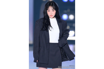 「ガルプラ」出身・永井愛実、シンプルセットアップで美脚際立つ【関コレ2025A/W】 画像