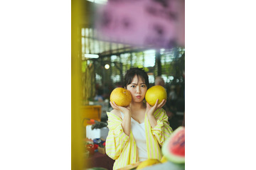 “グラビアレジェンド”磯山さやか、デビュー25周年写真集決定 艶やかなランジェリー姿・大胆ショットも 画像