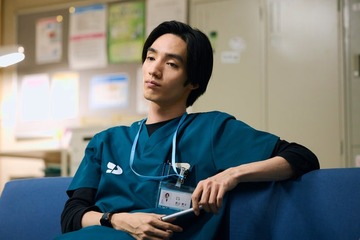 清水尋也、小芝風花と「お互いアイデアを出しながら」和気あいあいの撮影裏話 内科医・鹿山の演技を「難しい」と感じた理由【「19番目のカルテ」インタビュー前編】 画像