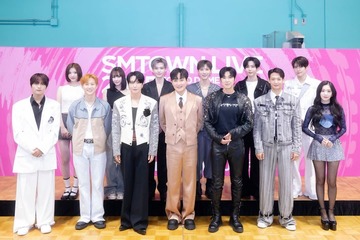 SMアーティスト13人が「SMTOWN」記者会見に豪華集結 東方神起ユンホ・aespaジゼル・RIIZEショウタロウら意気込み語る【全員コメント掲載】 画像