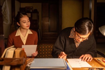 【あんぱん 第98話あらすじ】のぶ・嵩、隠し事打ち明ける 7年後、嵩は舞台美術を依頼される 画像