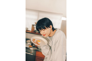 草川直弥、初スタイルフォトブック発売後即重版決定 新カット公開＆記念イベント開催【直弥いる。】 画像