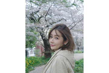 宮崎麗果「ガーリーもピンクも大好きな37歳ママ」花柄ミニ丈ワンピで美脚披露「スタイル抜群」「最強に可愛い」と反響 画像