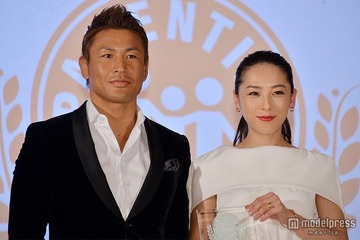 魔裟斗＆矢沢心、夫婦水着ショット公開「2人ともスタイル抜群」「美男美女すぎ」の声 画像