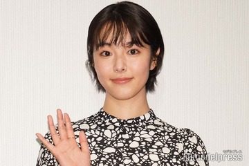 唐田えりか、キャミ透けるシースルートップス姿披露「可愛い」「透明感すごい」の声 画像