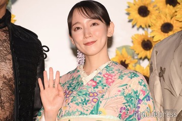 吉岡里帆、華やか浴衣姿で登場 “キュンとする”共演者を絶賛「漫画から飛び出てきた感じ」 【九龍ジェネリックロマンス】 画像