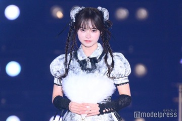 “AI疑惑”で話題・藤咲凪、娘2人との3ショット公開「優しいママの顔」と話題 画像