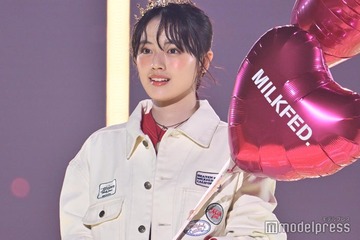 26年度朝ドラ主演の上坂樹里、遊び心溢れるワッペンジャケット着こなし【TGC2025A/W】 画像