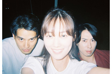 水上恒司・山下美月・Snow Man宮舘涼太らが互いを撮影「火喰鳥を、喰う」オフショット一挙公開 画像