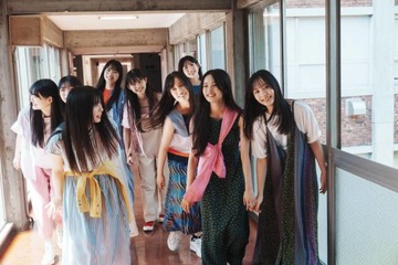 櫻坂46の4期生がカラフルな衣装でニッコリ！圧倒的な存在感＆多彩な個性が咲き乱れる 画像