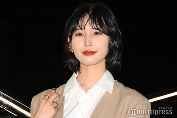 南沙良、美バスト際立つレースドレス姿披露「綺麗」「普段と雰囲気違う」 画像