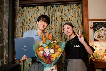 磯村勇斗、主演ドラマ「ぼくほし」撮了「僕の役者人生にとって宝物になりました」堀田真由がサプライズで駆けつける 画像