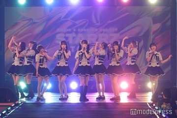 高嶺のなでしこ、可愛さ全開で4曲披露 次々変わるフォーメーション＆表情に釘付け【STARRZ TOKYO 2025】 画像