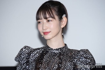 岡本夏美、韓国旅行でのプールショット公開「綺麗」「いい写真」 画像
