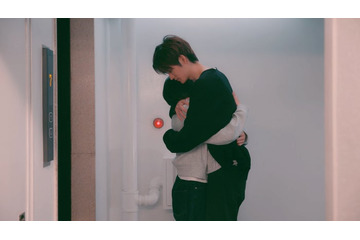 “匂いフェチ”女子＆“触れられない”男、5分間の濃厚ベッドシーン「色気爆発」「直視できない」結末に反響【ただの恋愛なんかできっこない】 画像