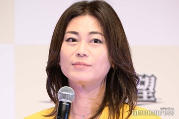 氷川きよし、“ほぼ金髪”にイメチェン「印象変わる」「美しい」 画像