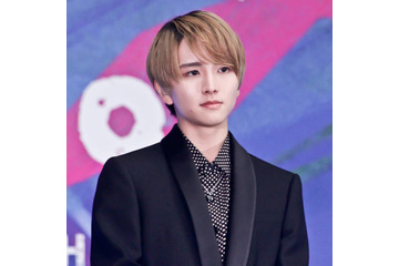 板垣李光人、シックに決めたスーツSHOTにファンうっとり「本当に眼福」「カッコ良すぎる～！」 画像